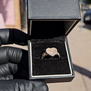 10k Ladies Yellow Gold Heart ZC Ring